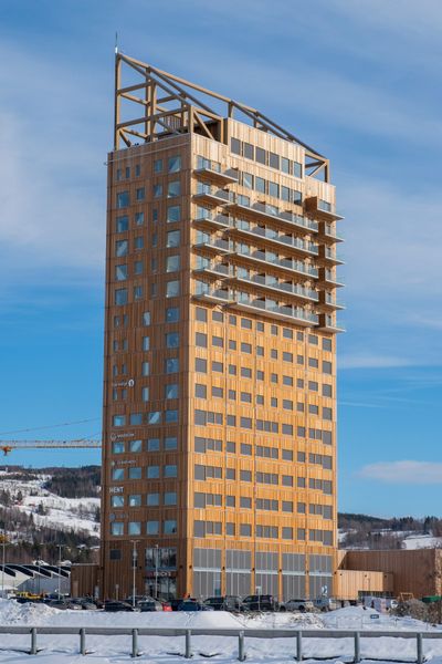 Mjøstårnet, localizado na Noruega, torna-se a torre de madeira mais alta do mundo